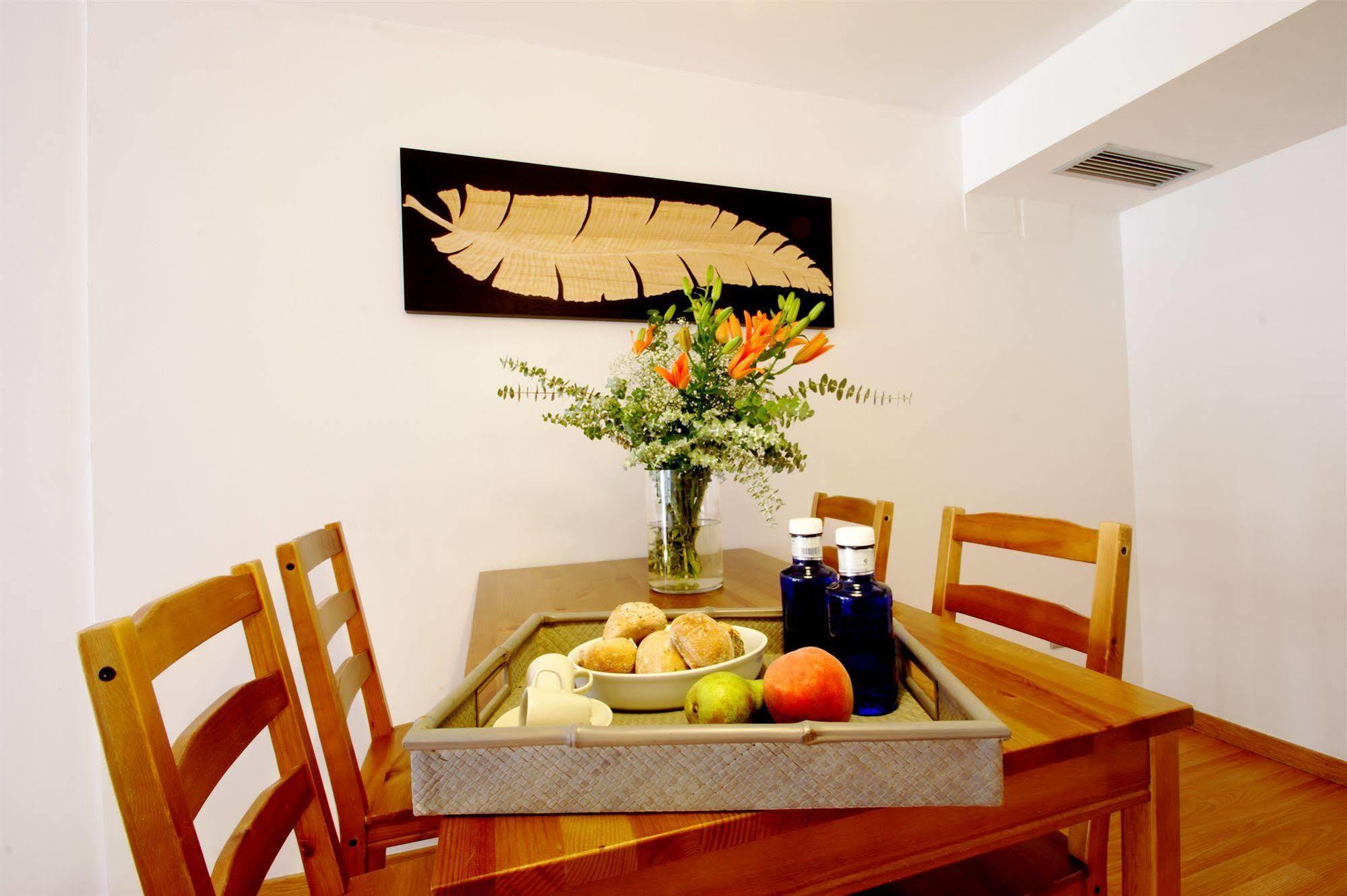 Short Stay Group Liceu Serviced Apartments Barcelona Eksteriør billede