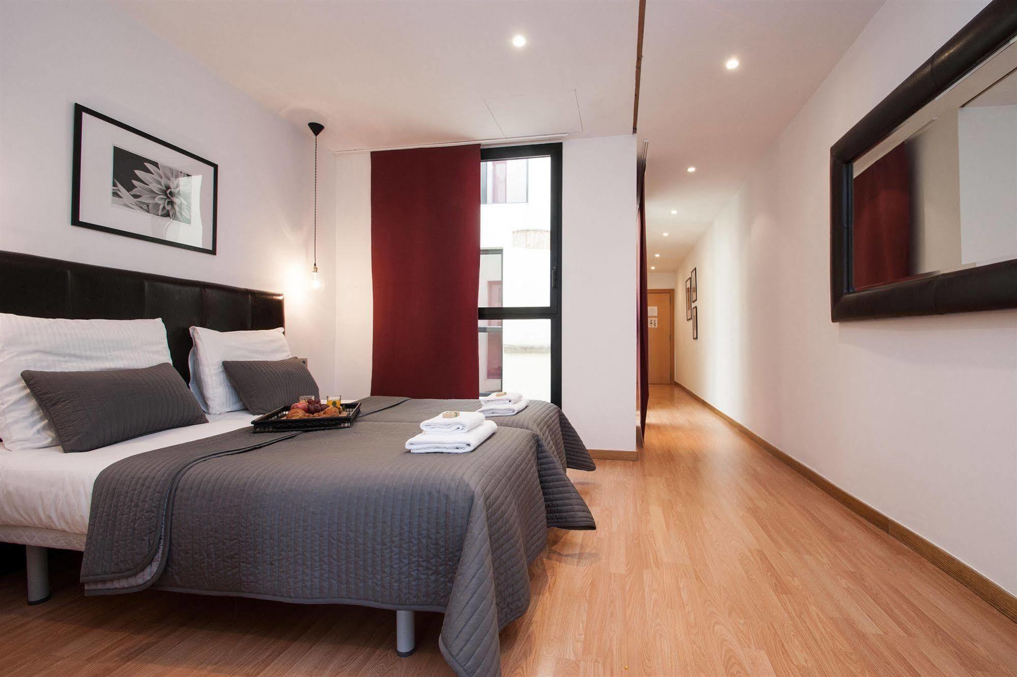 Short Stay Group Liceu Serviced Apartments Barcelona Eksteriør billede