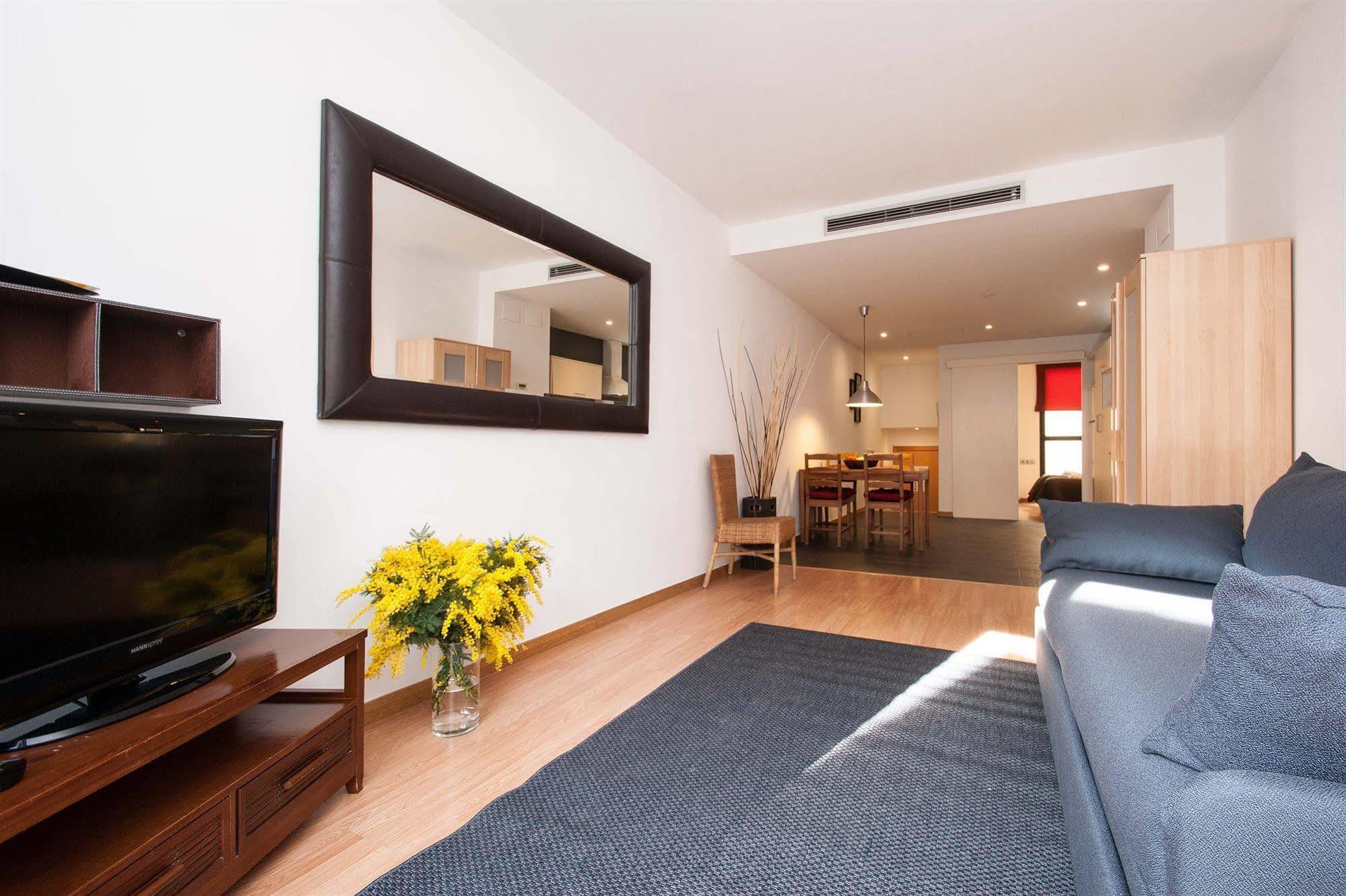 Short Stay Group Liceu Serviced Apartments Barcelona Eksteriør billede